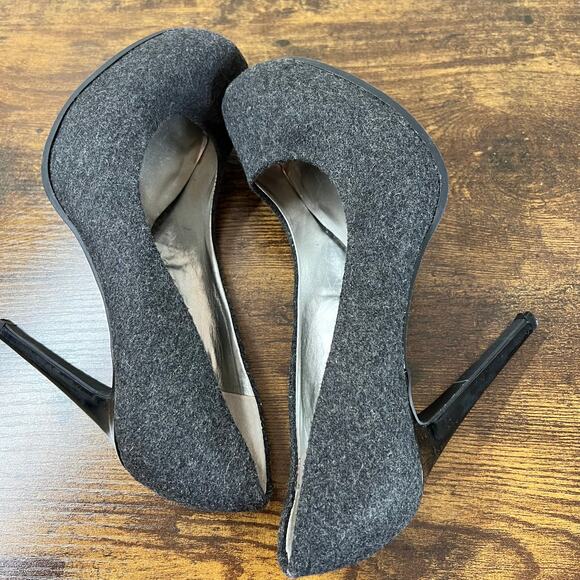 GUESS Pumps 7 Gray Closed Toe Platform Stiletto High Heel Going Out Evening Y2K - Picture 7 of 10